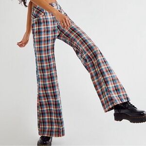 Free People Cristina Low-Rise Flare Plaid Pants in Multi Plaid Check Sz 4
